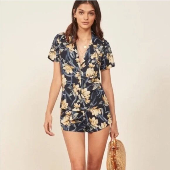 Reformation | Oahu Floral Matching Set Two Piece Button Up Top & Shorts Size XS - Picture 2 of 16